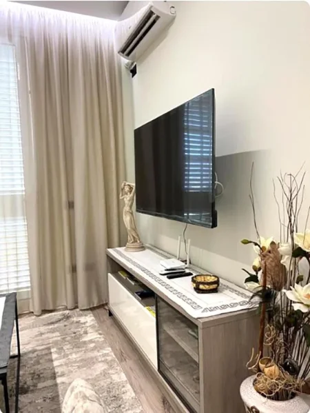 Tirane, jepet me qera apartament 1+1+Ballkon Kati 10, 77 m² 870 € (Bulevardi Zogu I)