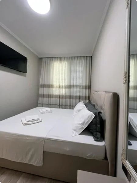 Tirane, jepet me qera apartament 1+1+Ballkon Kati 10, 77 m² 870 € (Bulevardi Zogu I)