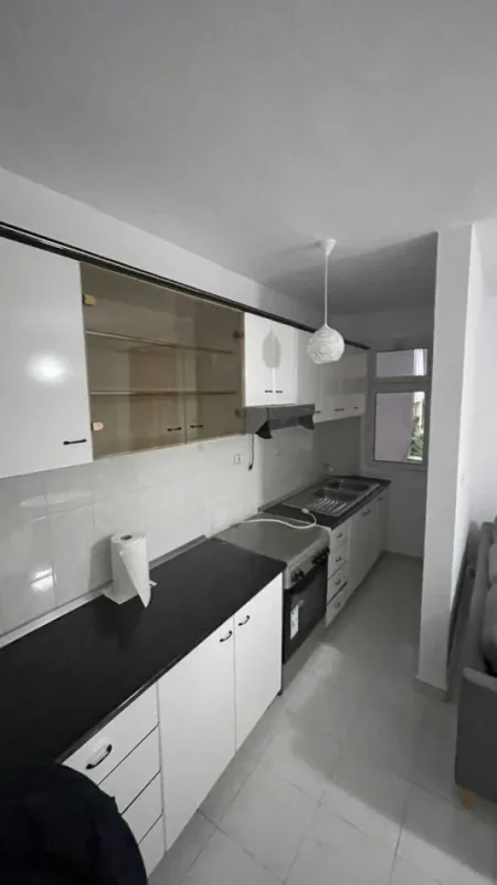 🏡 JEPET APARTAMENT 2+1 ME PARKIM NE VASIL SHANTO , 600 €URO