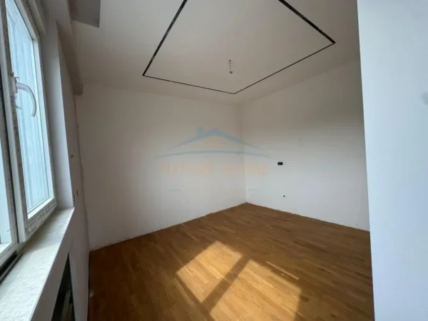 Tirane, shitet apartament 3+1+Aneks+Ballkon Kati 6, 352 m² 750.000 € (LIQENI THATE)