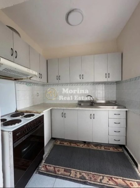Tirane, jepet me qera apartament 2+1 Kati 5, 75 m² 400 € (Allias)