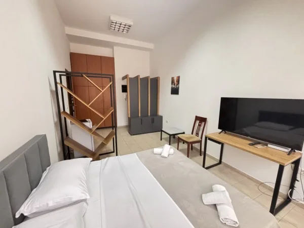 Tirane, jepet me qera garsonier Kati 2, 25 m² 440 €