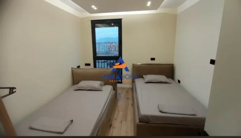 Tirane, jepet me qera apartament 2+1+Ballkon Kati 9, 105 m² 1.300 € 