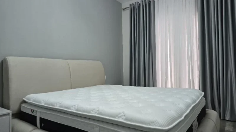Tirane, jepet me qera apartament 1+1 Kati 7, 70 m² 700 €