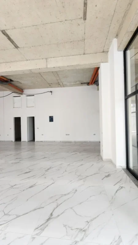 Tirane, jepet me qera ambjent biznesi Kati 0, 125 m² 1.500 € (ISH PARKU)