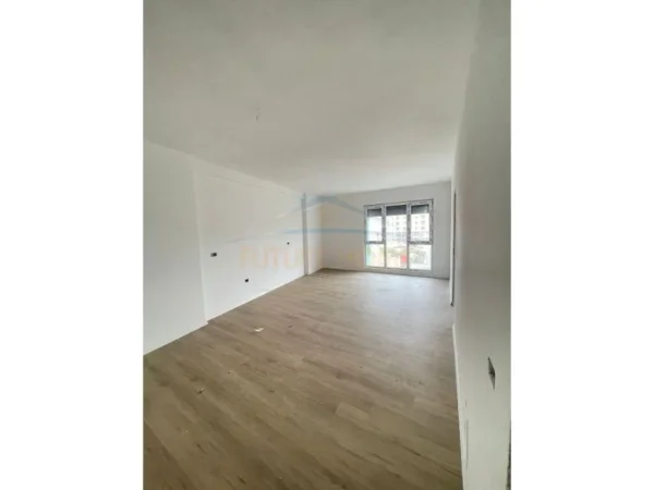 Tirane, shitet apartament 2+1+Ballkon Kati 5, 108 m² 199.430 € (Jordan Misja)