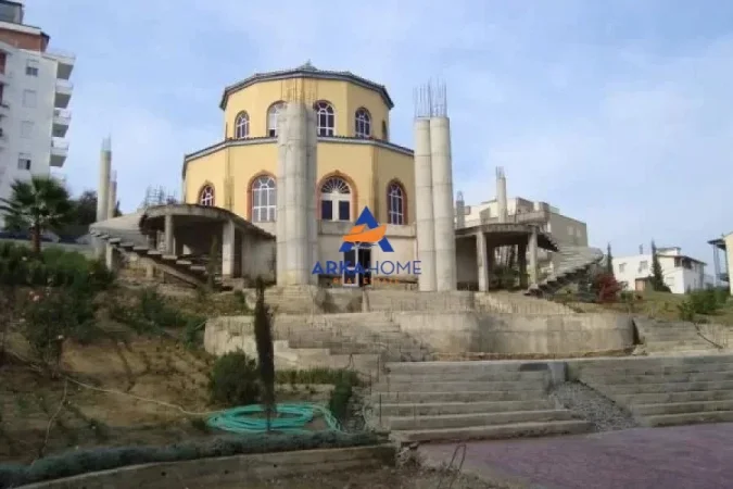 Tirane, shitet apartament 1+1+Ballkon Kati 1, 64 m² 135.000 € 