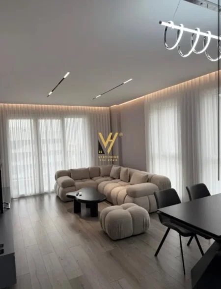 Tirane, jepet me qera apartament 2+1+Ballkon Kati 8, 103 m² 930 € (DON BOSKO)