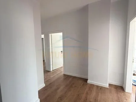 Tirane, shitet apartament 2+1 Kati 7, 125 m² 210.000 € (Unaza e re)