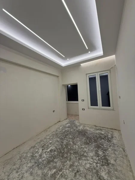 Tirane, jepet me qera Vile , 200 m² 2.000 € (Prane Garden Building, Tirane)