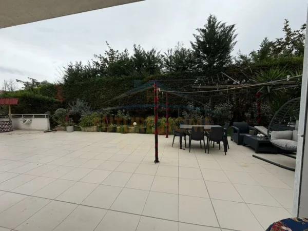 Tirane, shitet apartament+verande | Penthouse 2+1 Kati 1, 254 m² (afer hotel gjuta)