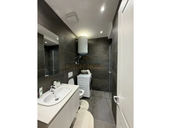 Tirane, shitet apartament+verande | Penthouse 2+1 Kati 1, 254 m² (afer hotel gjuta)