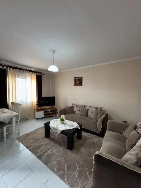 Tirane, jepet me qera apartament 2+1 Kati 5, 75 m² 400 € (Allias)