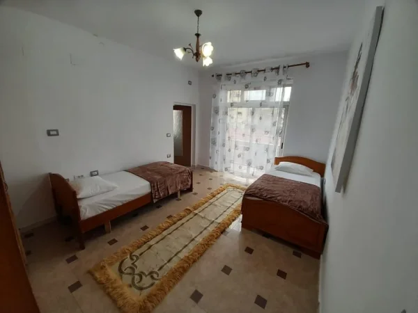Tirane, jepet me qera apartament 2+1+Ballkon Kati 5, 80 m² 650 € (Rruga e Durresit perballe ambasades polake)