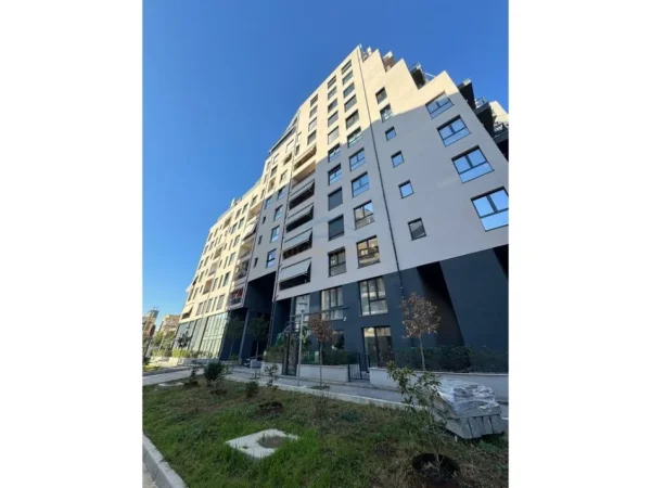 Tirane, jepet me qera apartament 2+1 Kati 10, 119 m² 1.150 € (Pazari i Ri)