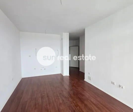 Shkoder, shitet apartament 1+1+Ballkon Kati 7, 68 m² 83.000 € (AFER POLICISE)