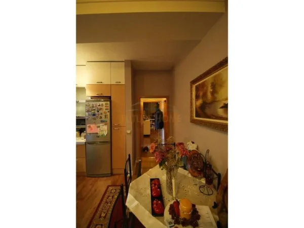 Tirane, shitet apartament 2+1+2 Kati 6, 95 m² 205.000 € (KOMUNA E PARISIT)