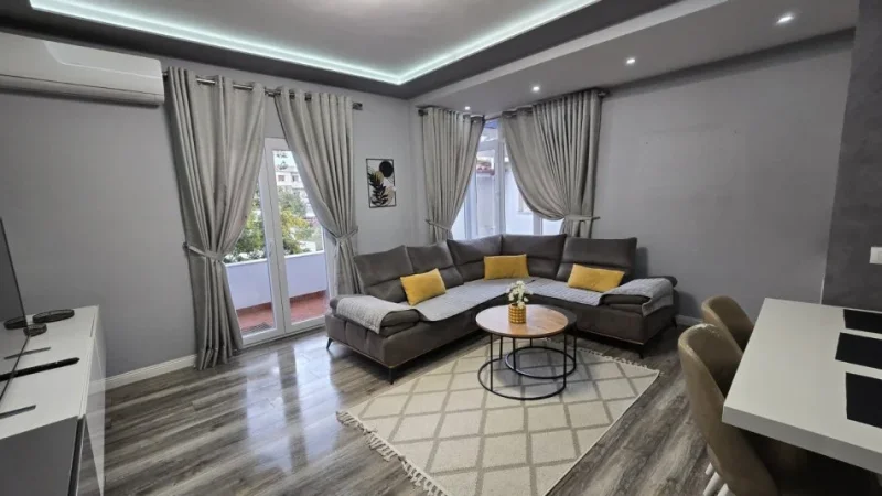 Tirane, jepet me qera apartament 2+1 Kati 2, 90 m² 650 € (Rrethrrotullimi i Saukut)