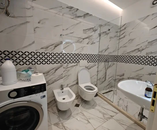 Tirane, shitet apartament 2+1 Kati 2, (Kinostudio)