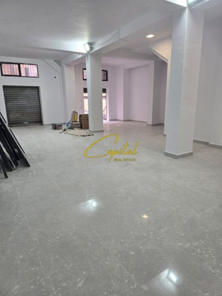 Tirane, jepet me qera dyqan Kati 0, 120 m² 750 € (21 DHJETORI)