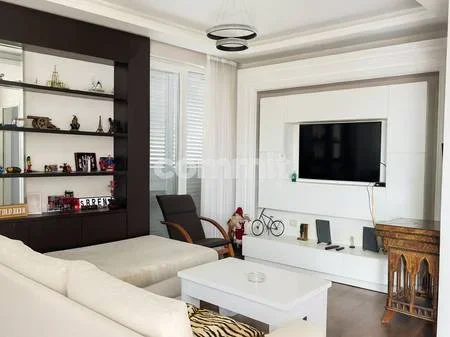 Tirane, jepet me qera apartament 2+1 Kati 3, 130 m² 1.500 € (stadiumi dinamo)