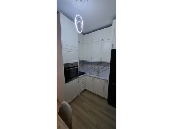 Qera, Apartament 1+1,Kodra e Diellit, Tirane. 550 €, UNA64086