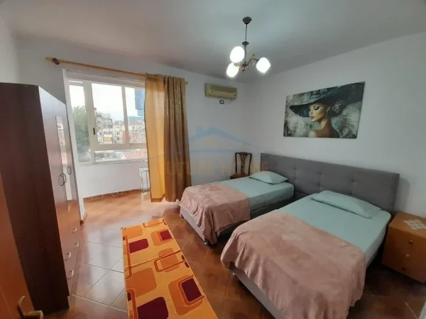 Tirane, jepet me qera apartament 2+1 Kati 5, 80 m² 670 € (Rruga e Durresit)