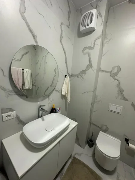 Tirane, jepet me qera apartament 2+1 Kati 2, 1.000 € (TEG – Tirana East Gate)