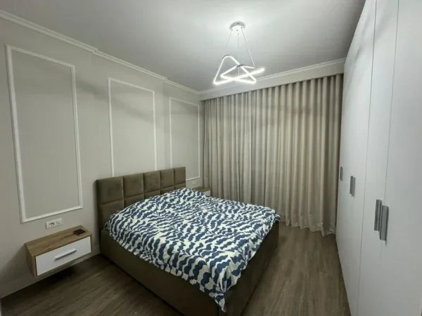 Tirane, jepet me qera apartament 2+1 Kati 2, 1.000 € (TEG – Tirana East Gate)