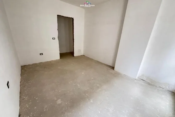 Tirane, shitet apartament 2+1 Kati 1, 135 m² 124.850 € (kompleksi univers city)