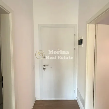 Tirane, jepet me qera apartament 1+1 Kati 3, 60 m² 300 € (Ali Demi)