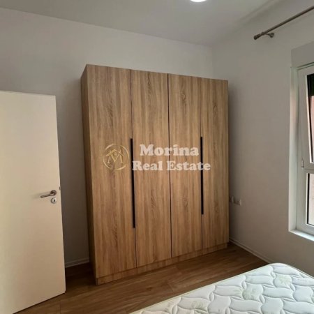 Tirane, jepet me qera apartament 1+1 Kati 3, 60 m² 300 € (Ali Demi)