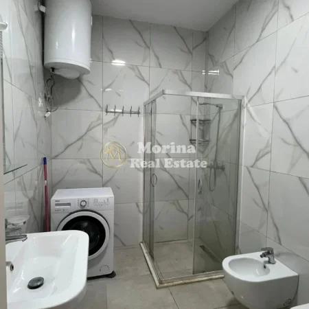 Tirane, jepet me qera apartament 1+1 Kati 3, 60 m² 300 € (Ali Demi)