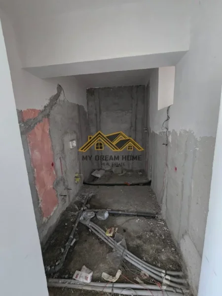 Durres, shitet apartament 3+1+Aneks+Ballkon , 543 m² 350.000 € (gjiri i lazit)