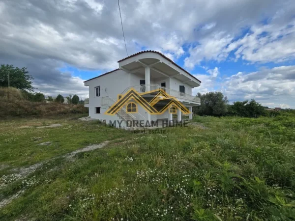 Durres, shitet apartament 3+1+Aneks+Ballkon , 543 m² 350.000 € (gjiri i lazit)