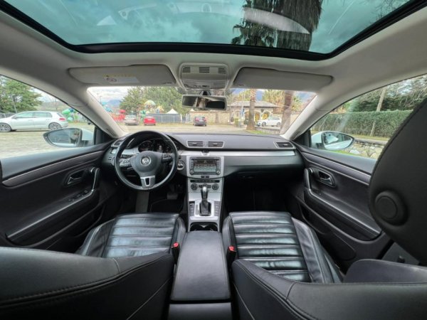 Tirane, shes makine VOLKSWAGEN PASSAT CC FULL OPTION PANORAMA  2.0 Nafte, e bardhë automatik Klima 133.285 km
