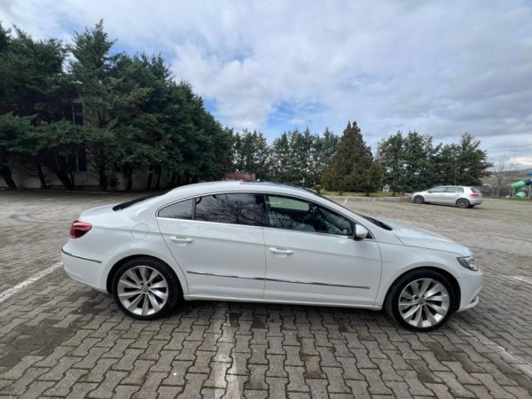 Tirane, shes makine VOLKSWAGEN PASSAT CC FULL OPTION PANORAMA  2.0 Nafte, e bardhë automatik Klima 133.285 km