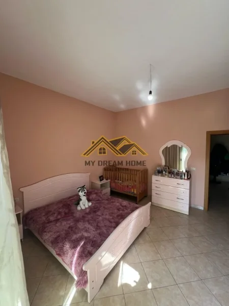 Durres, shitet apartament 2+1 , 140 m² 150.000 € (drejtoria e policise)