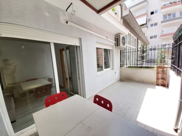 Apartament 1+1 tek Kopshti Botanik ne Pallat te Ri me Ashensor | Mobilim dhe Investim i Ri | Parket | i bere per vete