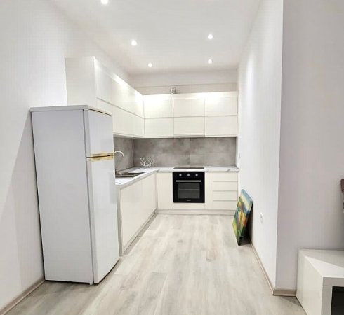 Apartament 1+1 tek Kopshti Botanik ne Pallat te Ri me Ashensor | Mobilim dhe Investim i Ri | Parket | i bere per vete