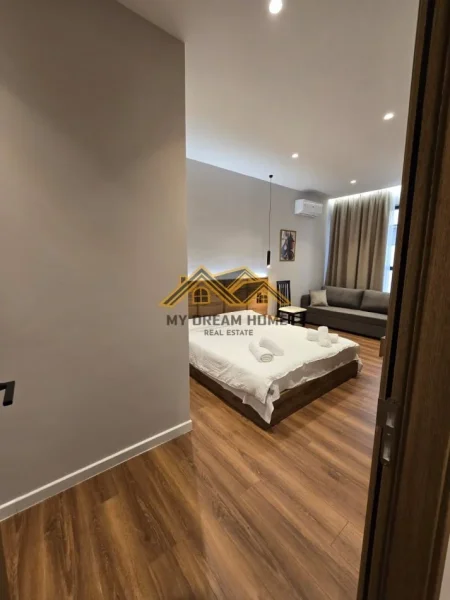 Durres, shitet apartament 4+1 , 135 m² 400.000 € (qender e durresit)