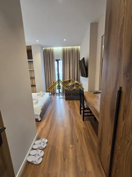 Durres, shitet apartament 4+1 , 135 m² 400.000 € (qender e durresit)