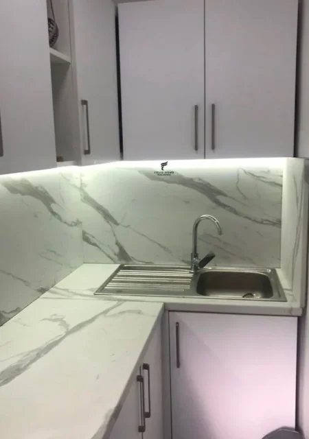 Tirane, jepet me qera apartament 2+1 Kati 4, 80 m² 550 € (RRUGA E DIBRES)