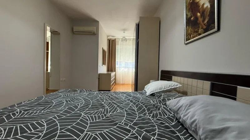 Tirane, shitet apartament 2+1+Ballkon Kati 5, 107 m² 350.000 € (Air Albania)