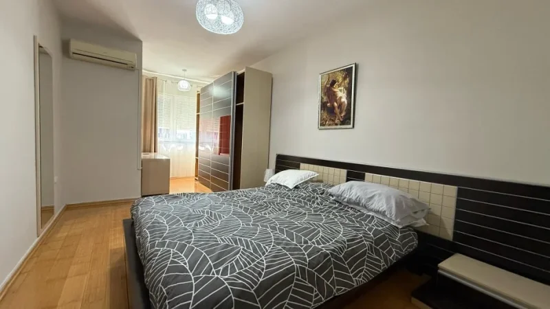 Tirane, shitet apartament 2+1+Ballkon Kati 5, 107 m² 350.000 € (Air Albania)