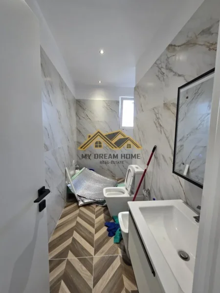 Durres, shitet apartament 2+1 , 103 m² 125.000 € (golem)