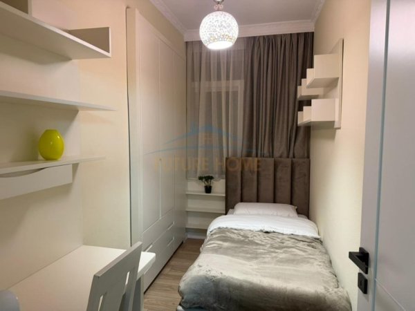 Tirane, jepet me qera apartament 3+1 Kati 3, 91 m² 1.200 € (Bulevardi Bajram Curri)