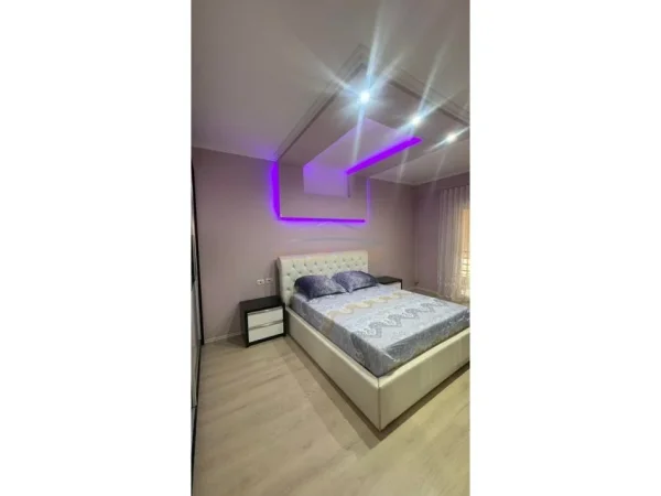 Tirane, jepet me qera apartament 1+1 Kati 6, 69 m² 480 € (Unaza e Re prane Viles L)