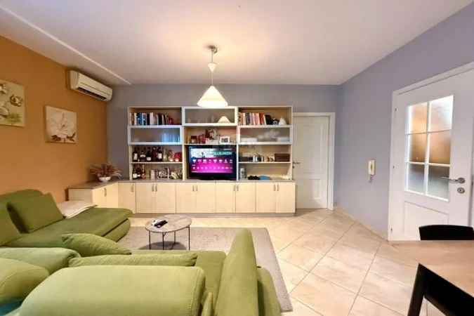 Apartament ne shitje, 1+1 totalisht i mobiluar, kompleksi Colombo 2! (165'000 Euro)