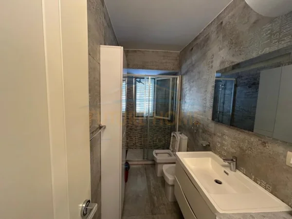 Durres, shitet apartament 2+1 Kati 5, 75 m² 140.000 € 